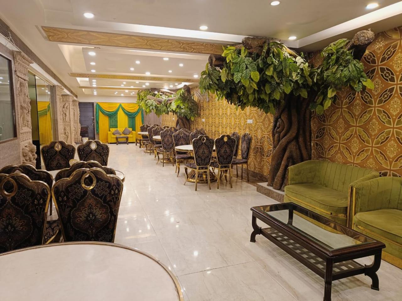 Hotel Waterfall Paschim Vihar Delhi Εξωτερικό φωτογραφία