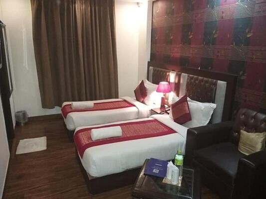 Hotel Waterfall Paschim Vihar Delhi Εξωτερικό φωτογραφία